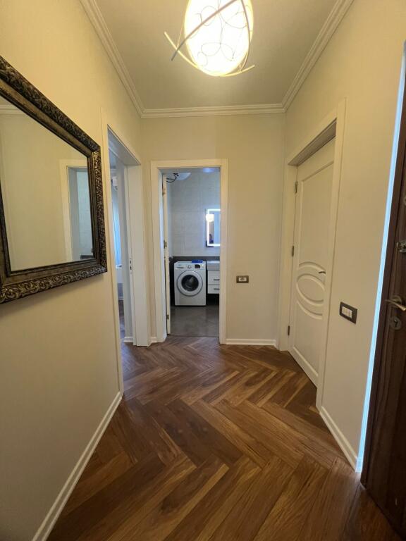 🏠 Shitet Apartament 1+1 – 58.5 m²  📍 Oxhaku, Rr. Kongresi i Manastirit 💶 Çmimi: 107,000 €  