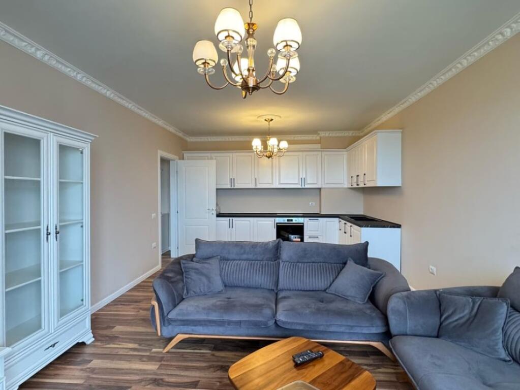 Apartament 2+1 per shitje tek Liqeni i Thate!