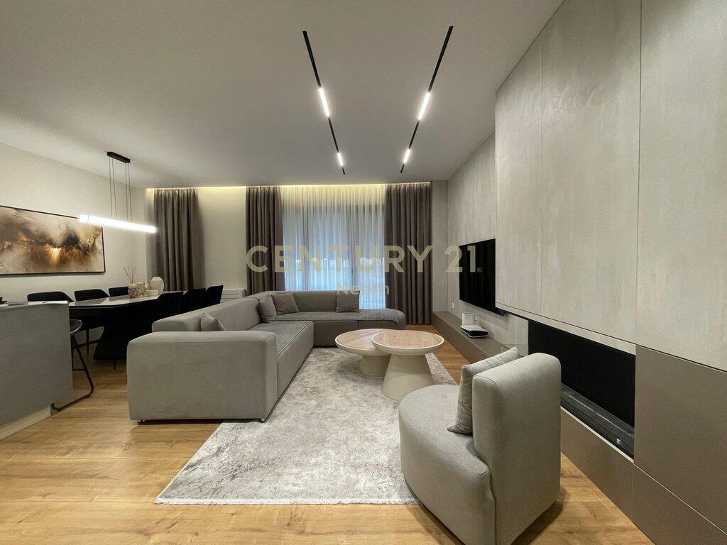 🏡 SHITET APARTAMENT 2+1+2 + POST PARKIMI – LIQENI I THATË, TIRANË