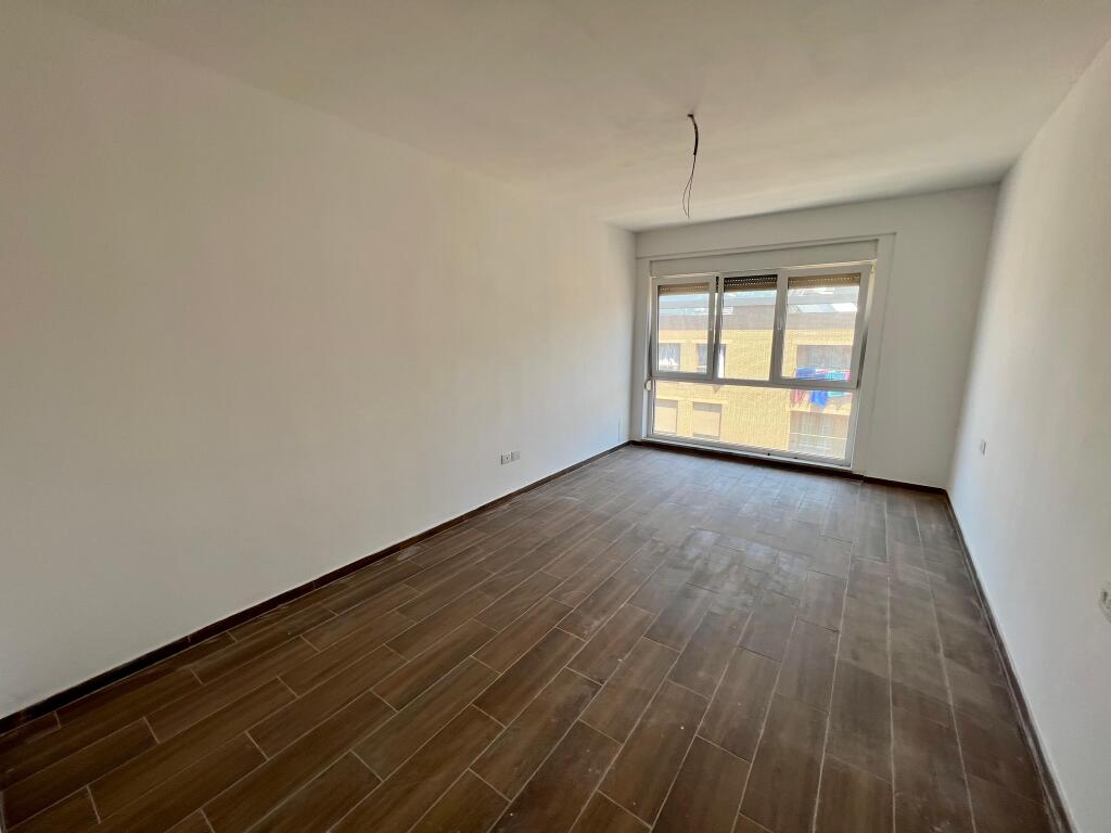 📣 AFFITTO Appartamento 2+1 Con 2 Bagni E Balcone 📍 Vicino Ex Profarm 🛣️ Via "Xhanfize Keko" ✨  💶 Prezzo 450 Euro (Trattabile In Base Alla Richiesta)