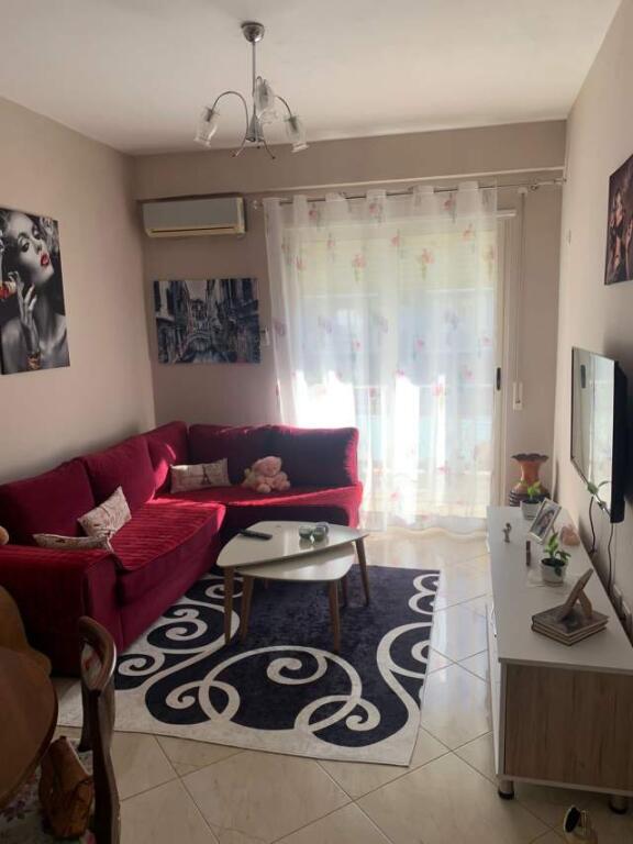 Jepet me qira apartament 1+1 tek Kompleksi Golden Park,perball me Spitalin Amerikane 3.