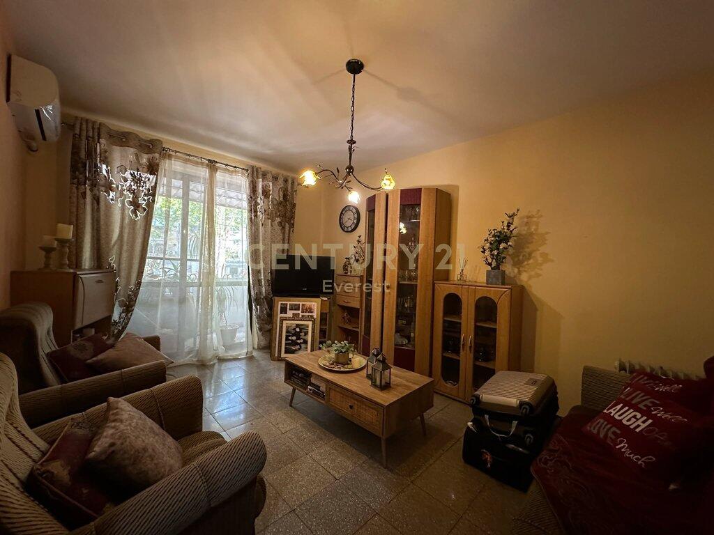 🏡 Apartment 1+1 for Rent – Ferit Xhajko, Tirana