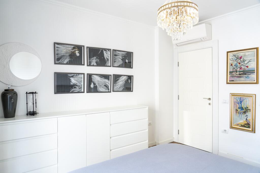 🏡 Modern Apartment for Sale – Near the Botanical Garden &amp; Artificial Lake, Tirana