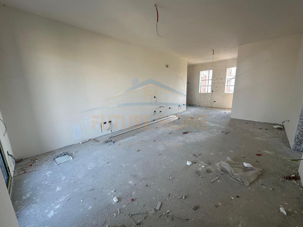 Apartment 2+1+2 for sale, Paskuqan