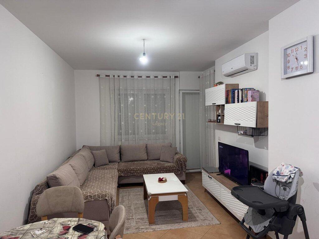 Apartment for rent 2+1 in Fresk