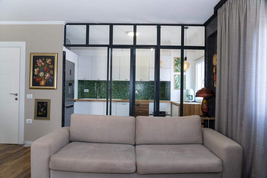 🏡 Modern Apartment for Sale – Near the Botanical Garden &amp; Artificial Lake, Tirana