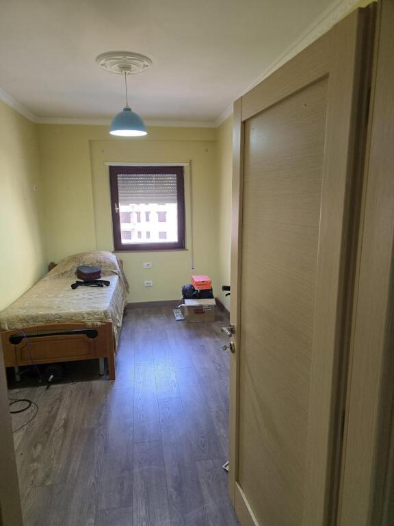 Shitet 3+2 te Kopshti botanik 130 m2 me hipoteke 23500 eu