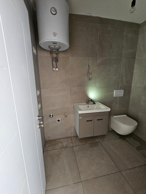 SHITET APARTAMENT 1+1 MUHAMET GJOLLESHA 106.000 EURO
