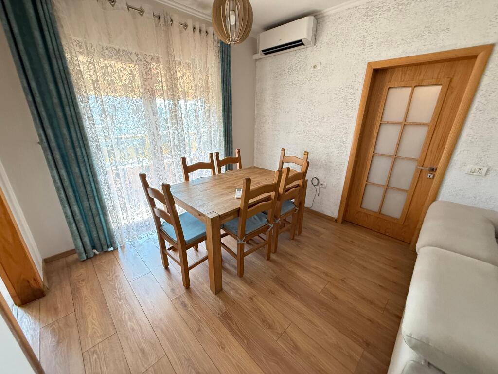 📢 For Rent – Apartment 2+1, Building with Arrow