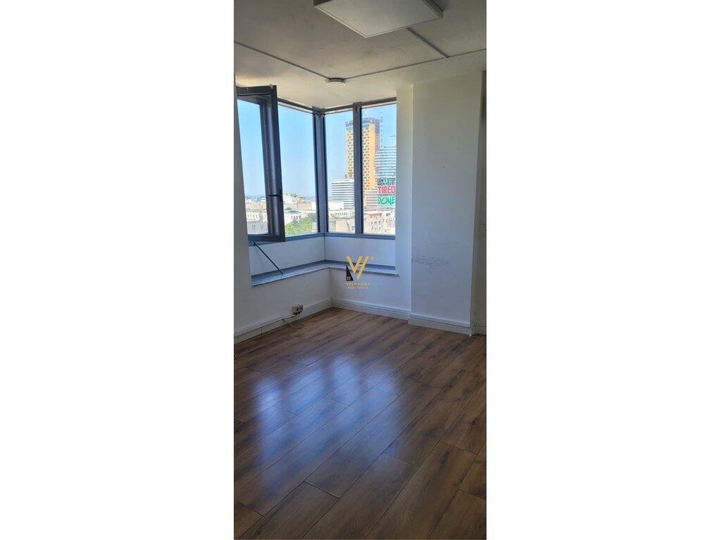 OFFICE 108 M2 FOR RENT NEAR THE PARLIAMENT, CENTER 1,100 EURO