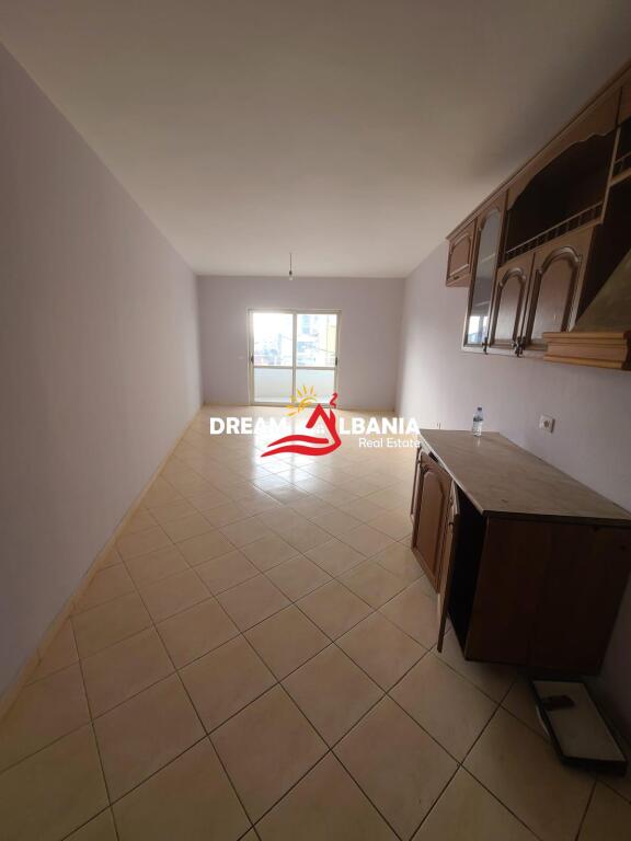 Apartment 1+1+2 with balconies for sale in Fresk, near Nuclear Physics in Tirana (ID 4111977)