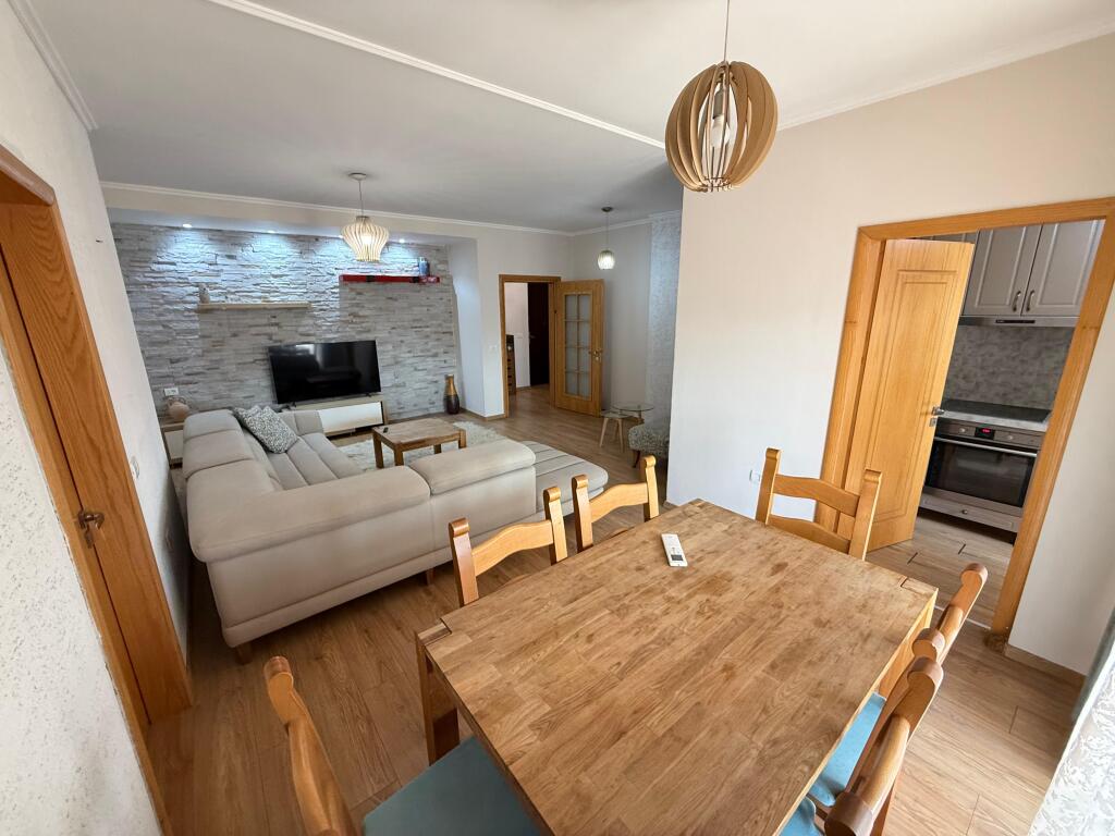 📢 For Rent – Apartment 2+1, Building with Arrow