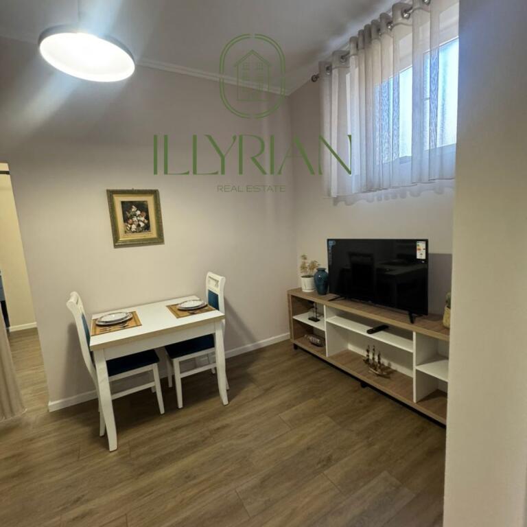 MONOLOCALE IN VENDITA IN VIA DURRES