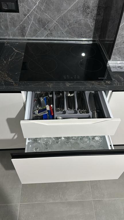 Affittasi 1+1 a Kinostudio al prezzo di 450€