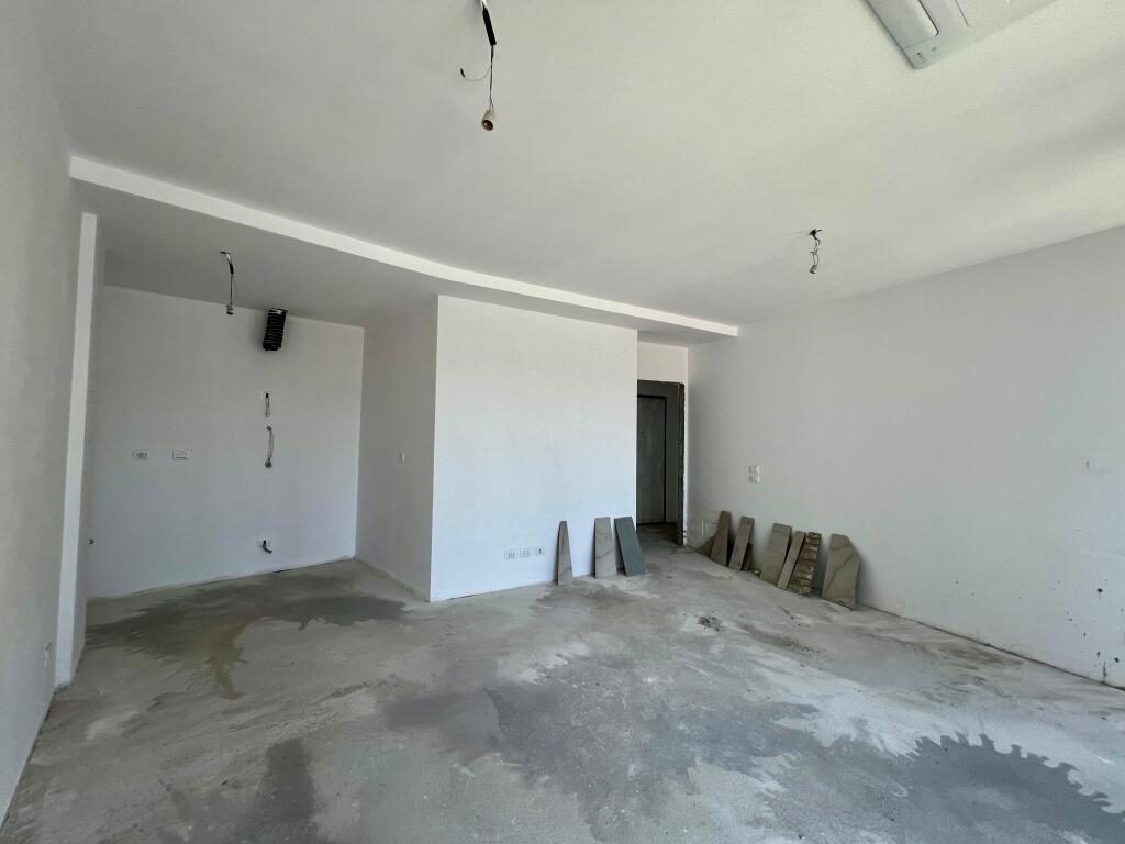 Apartment for sale 2+1+2 bathrooms +Garage, "Lake View Residence" Tirana.