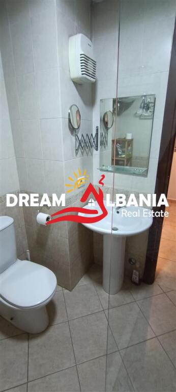 Affittasi appartamento 1+1 presso Mozaiku di Tirana(ID 42111321)
