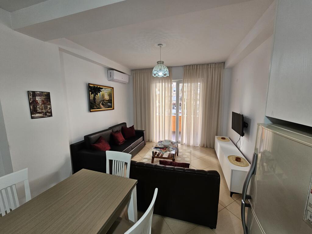 Jepet me Qira – Apartament 1+1 në Astir
