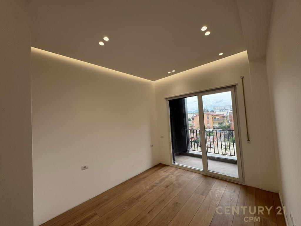 AT HENKE RESIDENCE OPPOSITE AMERICAN 3 WE RENT SPACE FOR OFFICE / BUSINESS