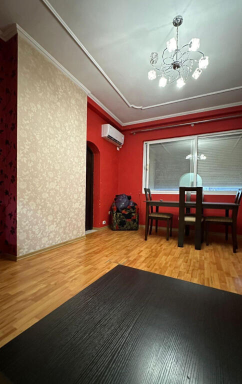Appartamento 2+1 in affitto dietro piazza 21, via Kavaja