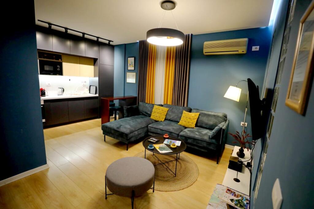 Apartment 2+1+1 In Center For Rent