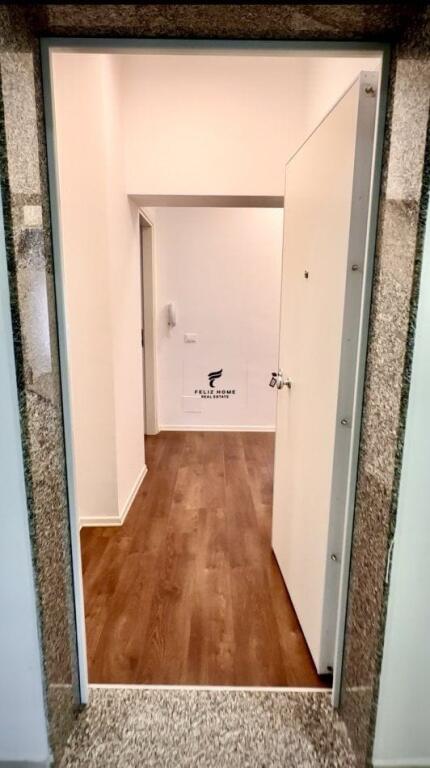 OFFICE FOR RENT 100 M2 PARIS COMMUNE 1000 EURO