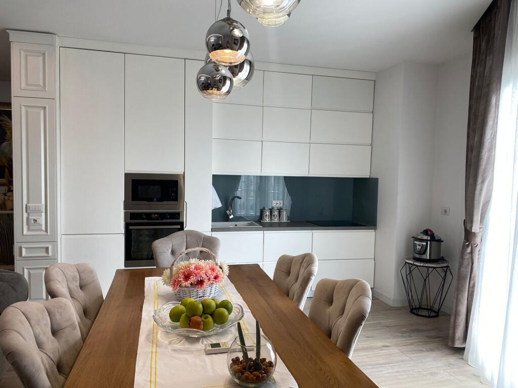 SHITET APARTAMENT 3+1+2 NE FRESK 200.000 EURO