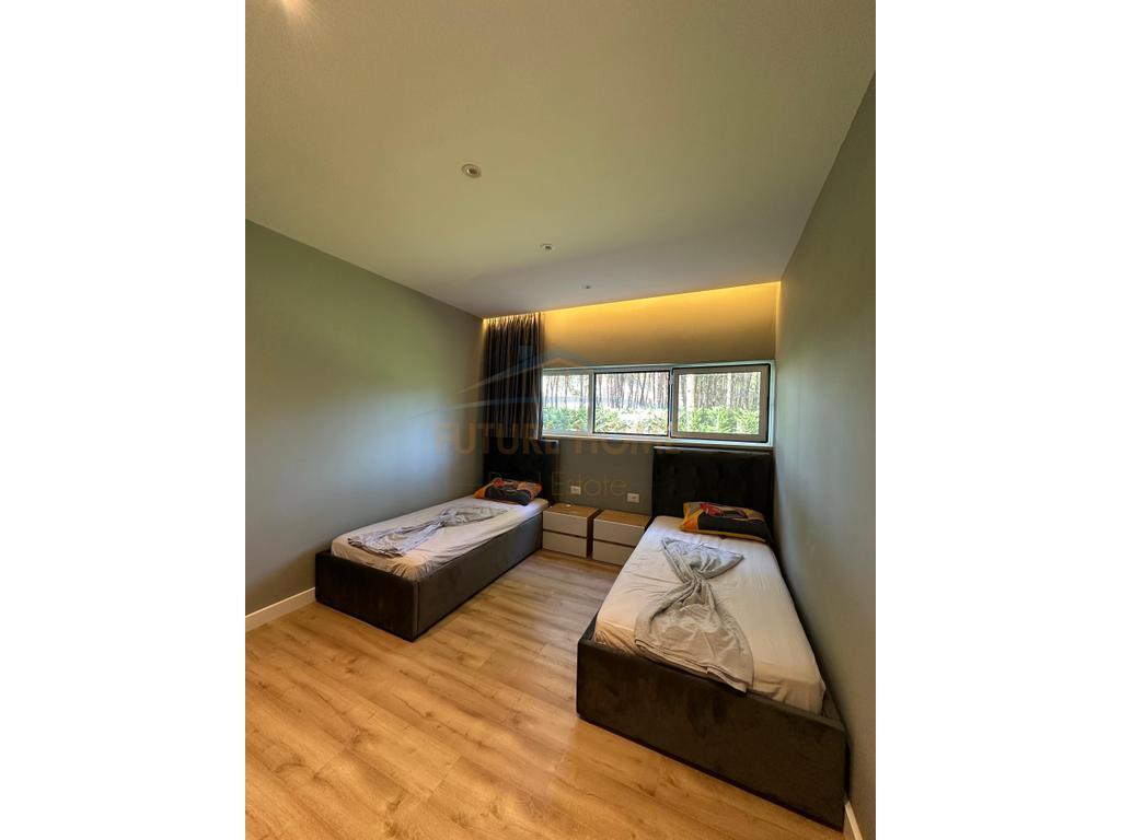 Apartment 2+1+Yard for Sale, Lalzi Bay