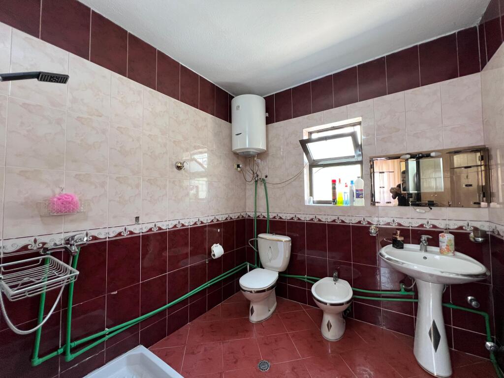 Affitto, Villa di 1 piano “Ex Dogana”, Tirana.