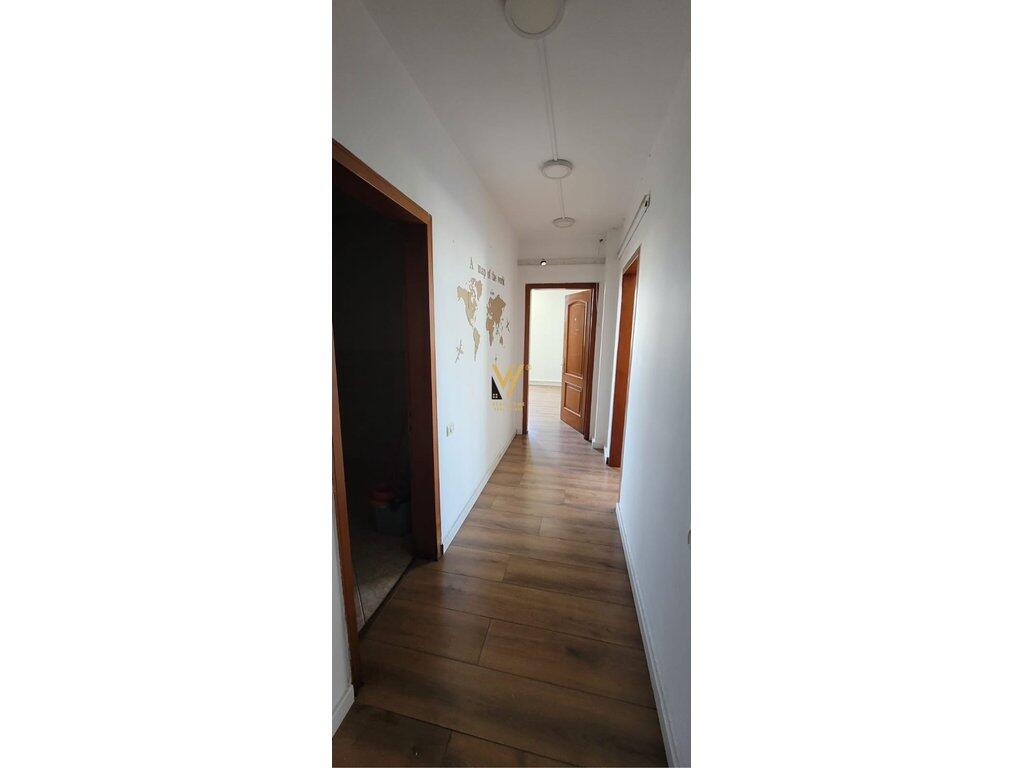 OFFICE 108 M2 FOR RENT NEAR THE PARLIAMENT, CENTER 1,100 EURO