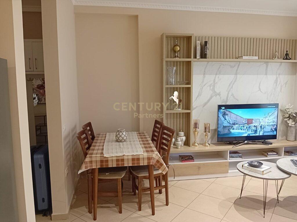 FOR RENT APARTMENT 1+1 ON KAVAJA STREET, AT GLOBE