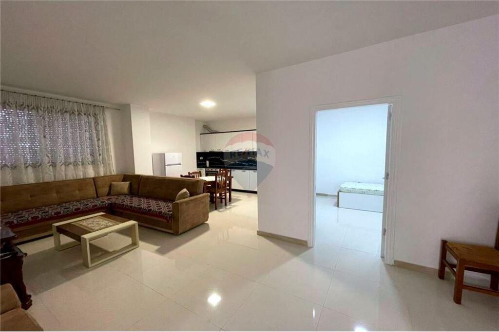 Apartament - Për Shitje - Rruga Sotir Caci, Fresk, Tiranë