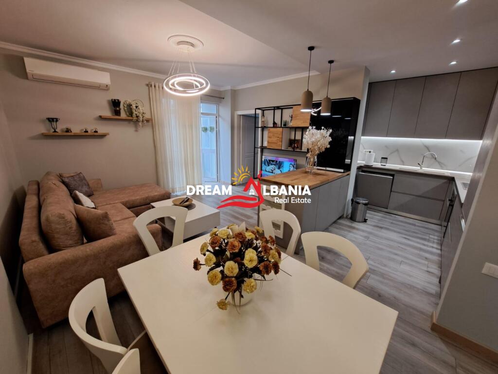 3+1 apartment for rent in the Commune of Paris near Abi Bank in Tirana (ID  4231379)
