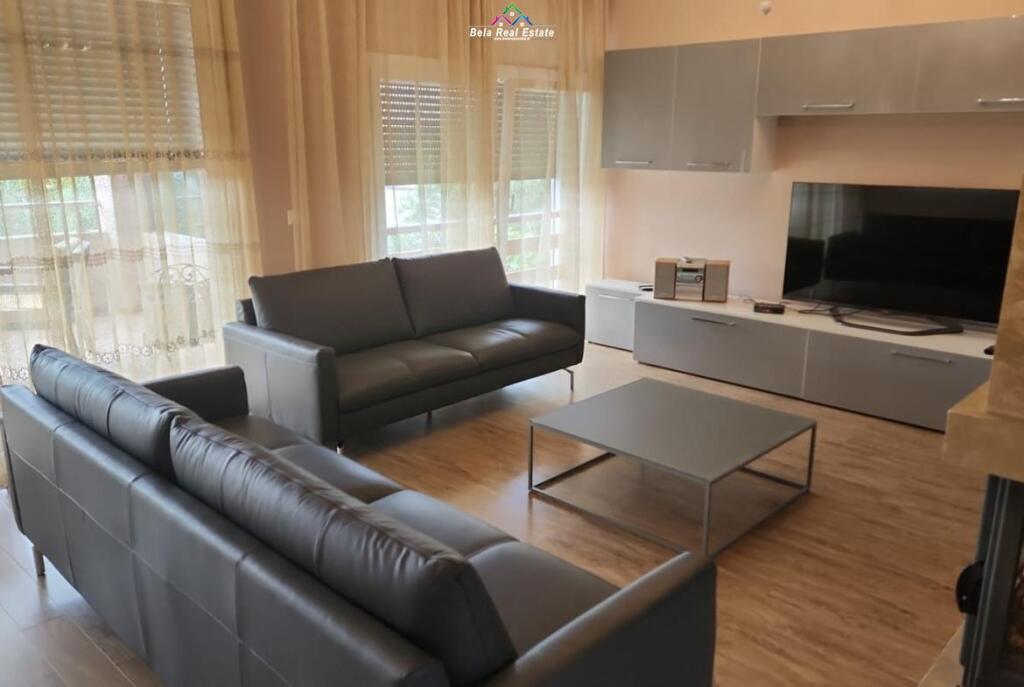 Vile 2 Kateshe Me Qera 3+1 Tek Long Hill Residence (ID BV22238) Tirane.