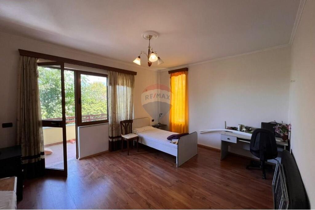 RENT APARTMENT 3+1+2 TIRANA LAKE!