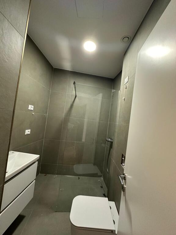 SUPER APARTMENT FOR RENT AT LAKE VIEW, 2+1 TIRANA