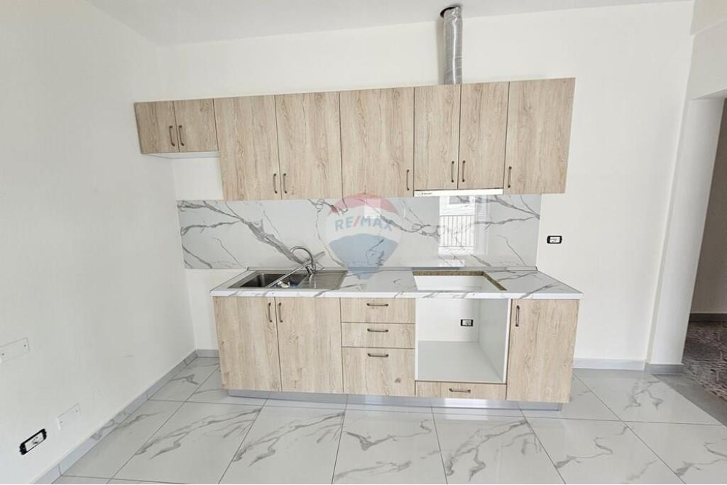 Appartamento 2+1 In Affitto a Laprak