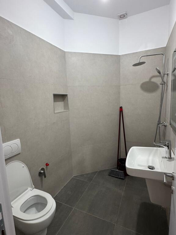 For rent 1+1+block New Bazaar