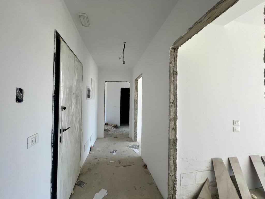 Apartment for sale 2+1+2 bathrooms +Garage, "Lake View Residence" Tirana.