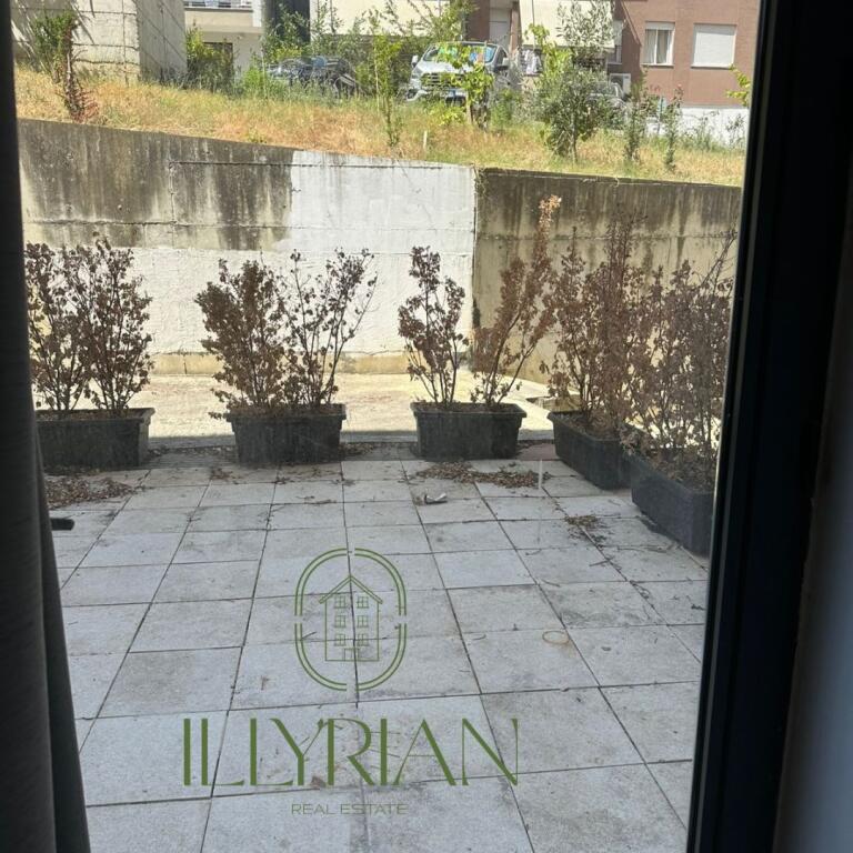 DUPLEX IN VENDITA LIQENI I THATE