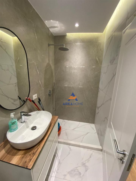 AFFITTASI APPARTAMENTO 1+1+BALCONE "ALLA PIAZZA DELL'AVIAZIONE" 550 EURO.