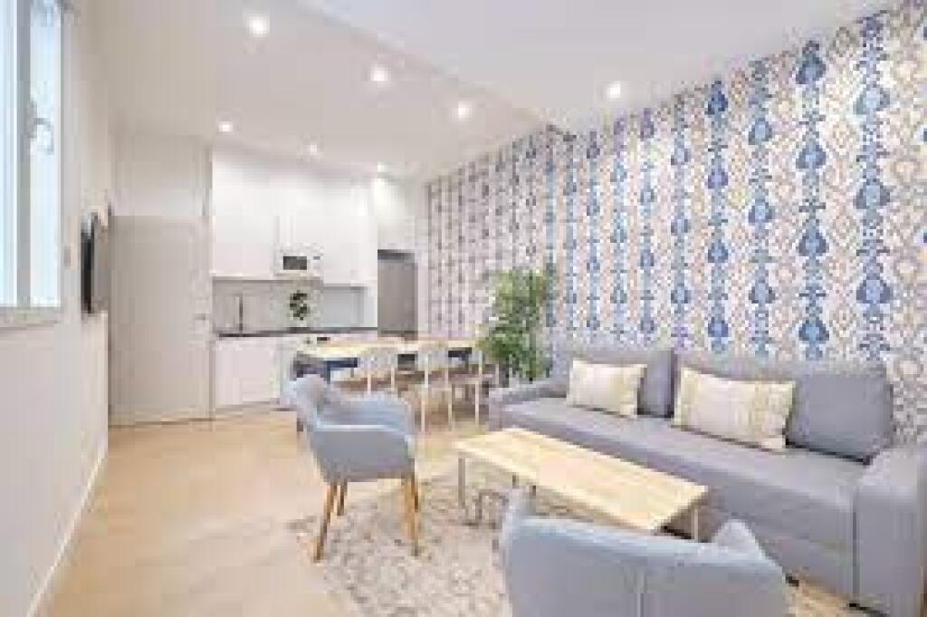 Apartament Me Qera 1+1+post parkimi Tek Fusha e Aviacionit (ID B210835)Tirane