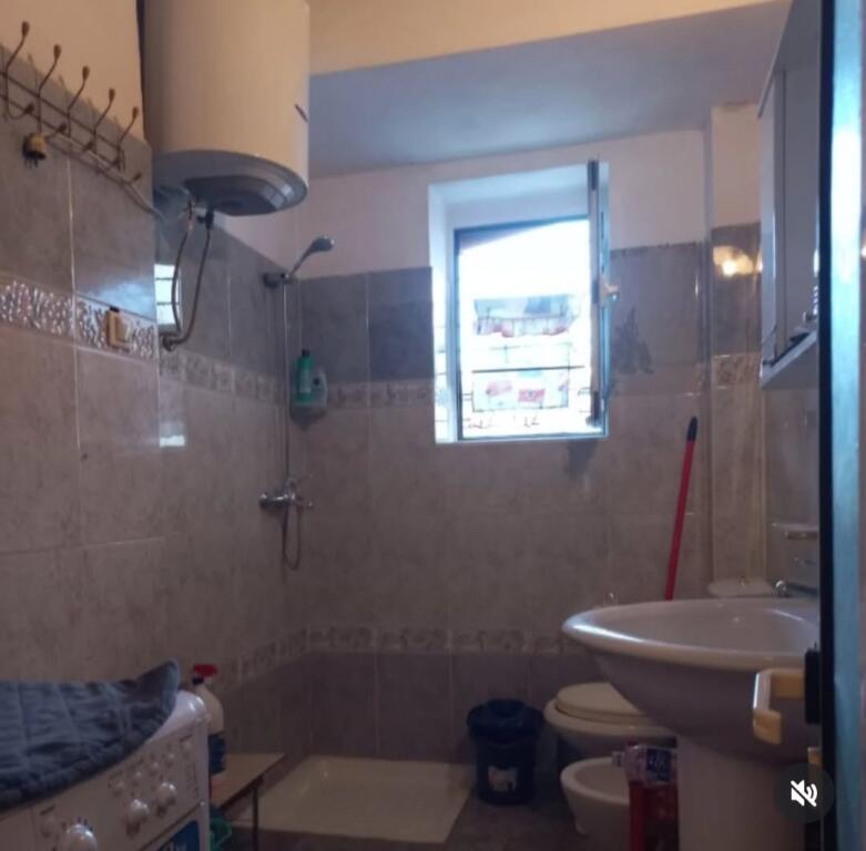 🏢In the Brryli area, near Bar La Vita, a 1+1 furnished apartment is for rent. 500Euro