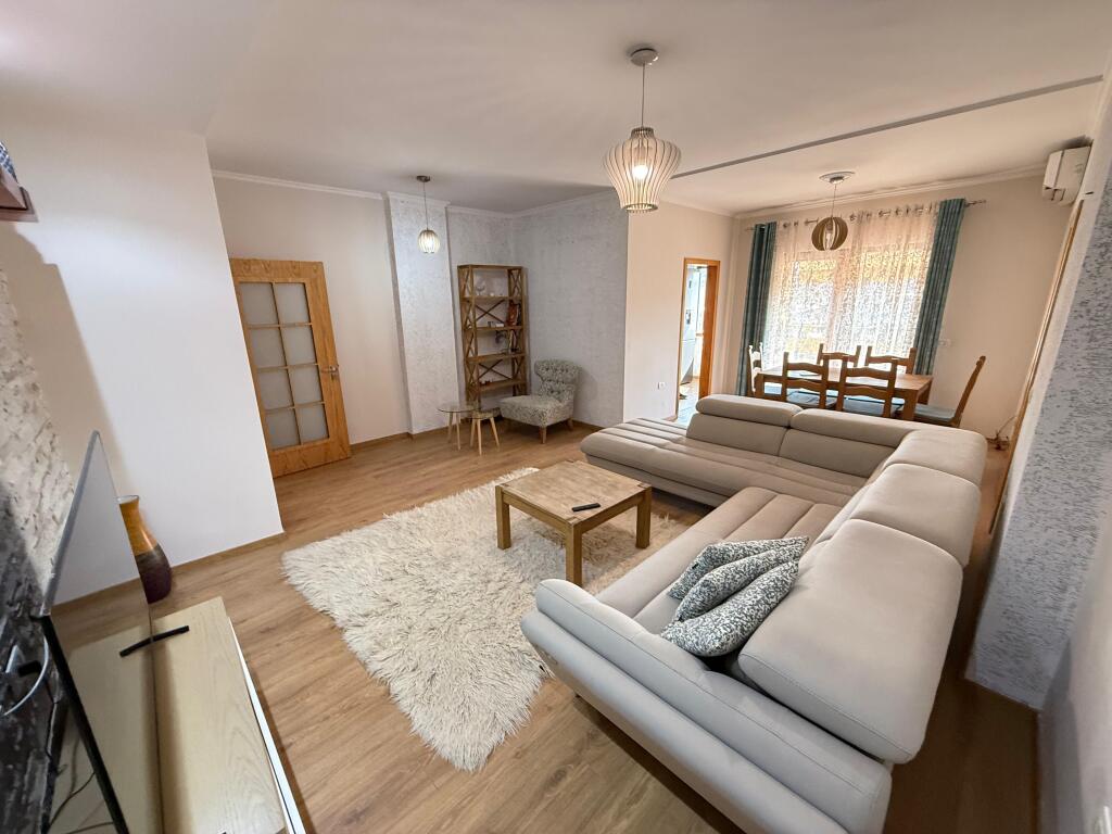 📢 For Rent – Apartment 2+1, Building with Arrow