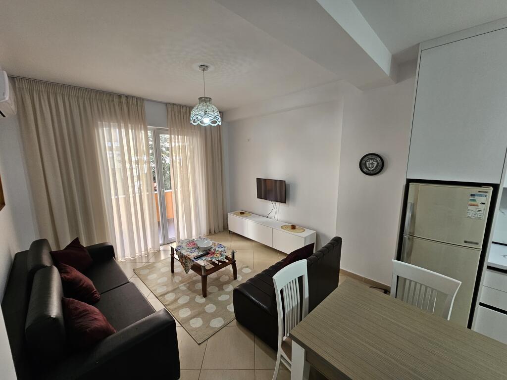 Jepet me Qira – Apartament 1+1 në Astir