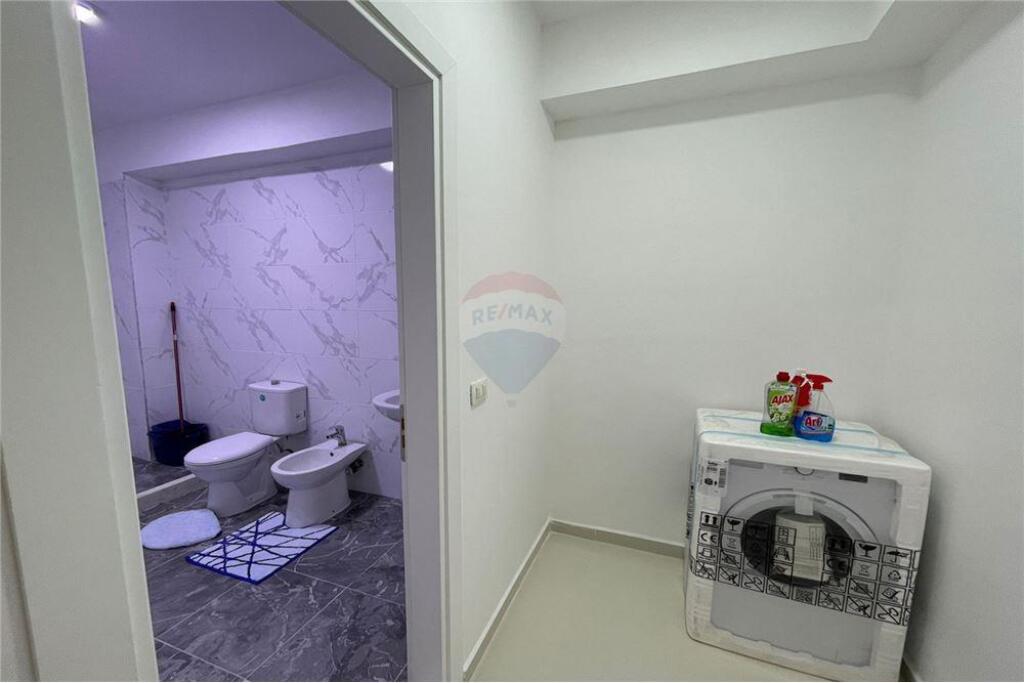 Apartament - Për Shitje - Rruga Sotir Caci, Fresk, Tiranë