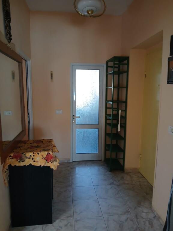 🏢In the Brryli area, near Bar La Vita, a 1+1 furnished apartment is for rent. 500Euro