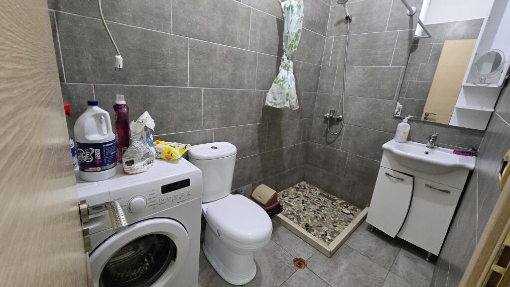 Affittasi 2+1 a Yzberisht a 370€