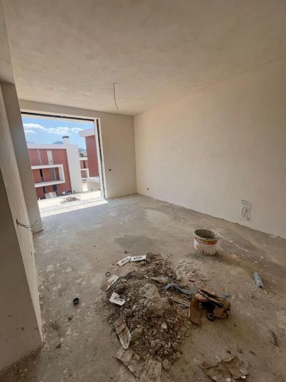 SHITET APARTAMENT 1+1 ME POST PARKIMI TE TULIPAN REZIDENCE