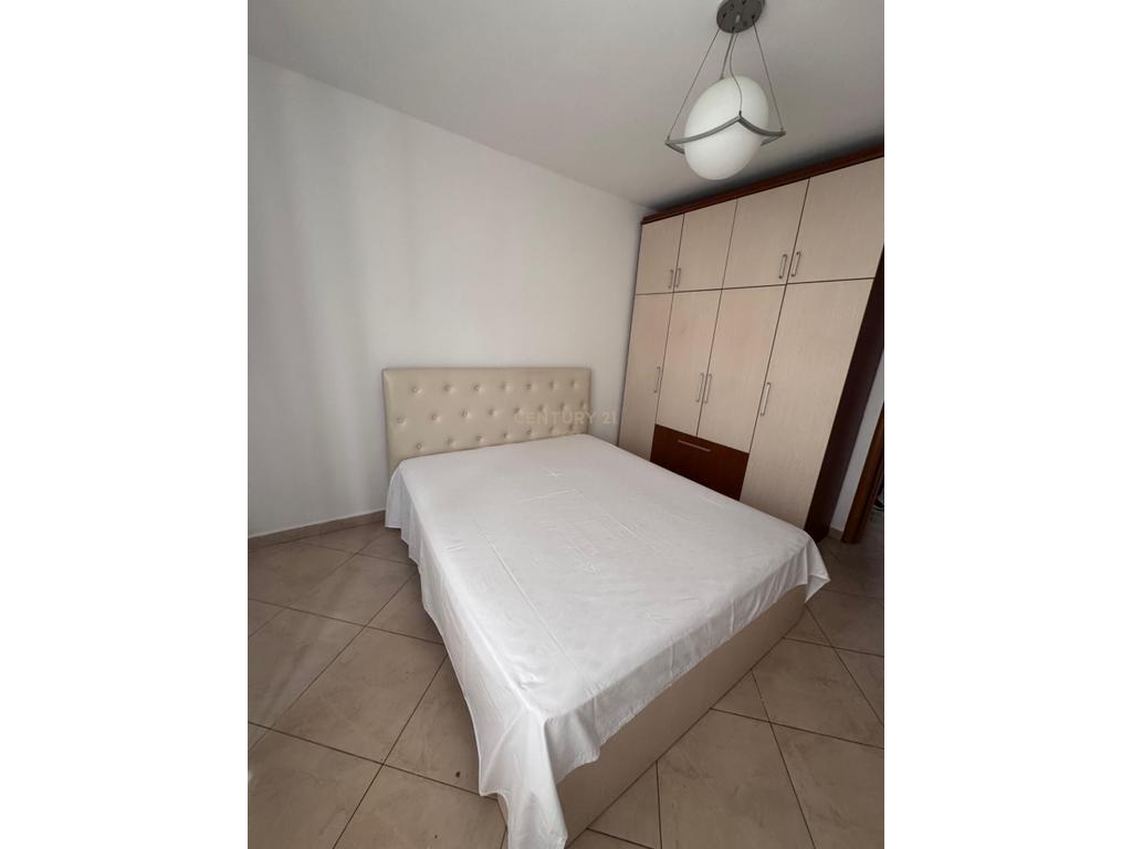 Apartment 5+1 for rent at the beginning of Don Bosko street in Tirana 950 € /Month