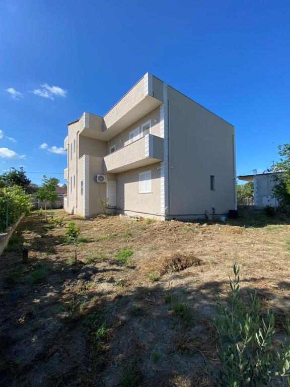 Private House for Sale in Sukth